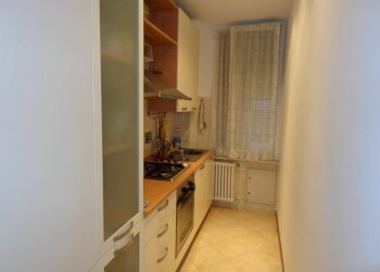 cucinino1.jpg - Four-room apartment Vico del Granaio 2, Genova (neighborhood Voltri) - photo 20