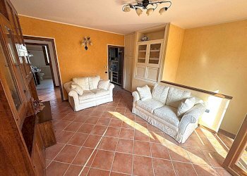 CEWJ5623.JPG - Four-room apartment Via Galletto 25, Vaiano - photo 26