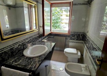 15.jpg - Quadrilocale Via Lago di Garda, Tivoli - foto 16