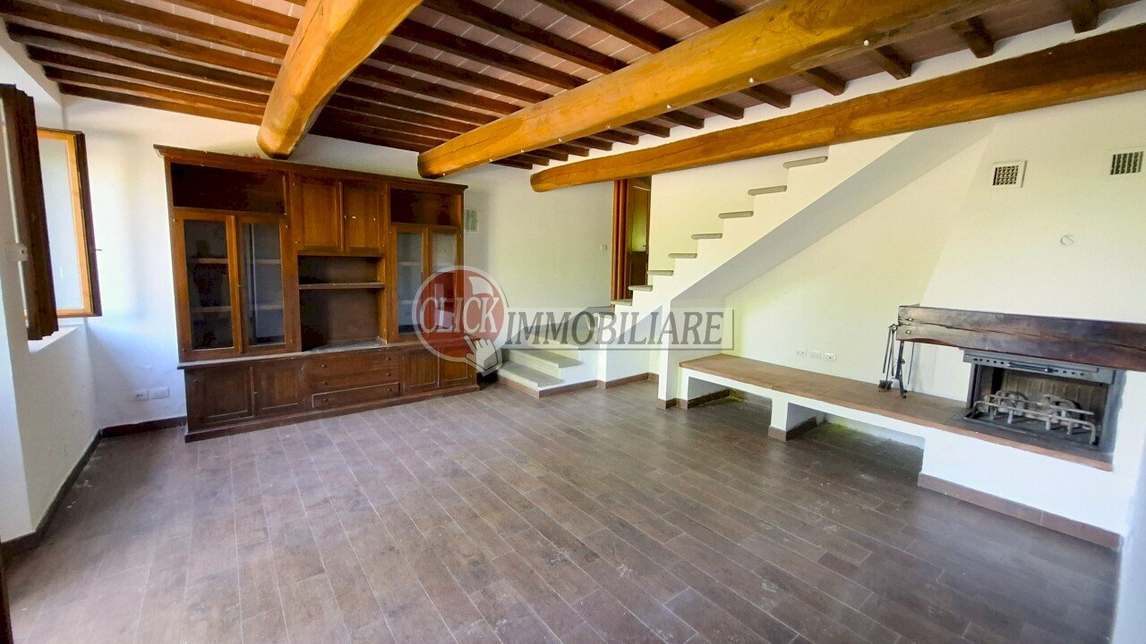 20250515_105409.jpg - Casa indipendente Vicchio - foto 3