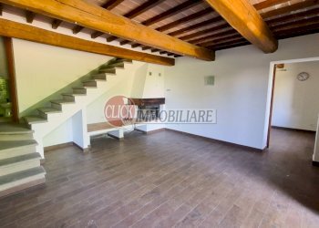 20250515_105356.jpg - Casa indipendente Vicchio - foto 2
