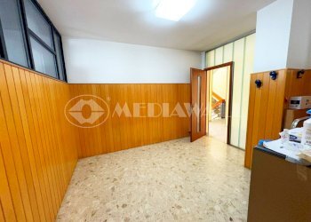 BS-154-NV_9.JPG - Ufficio Via Colle 6A, Maniago - foto 1
