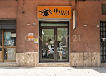 Bottega Cibele (6).jpg - Locale Commerciale Via Cibele 44, Catania - foto 15