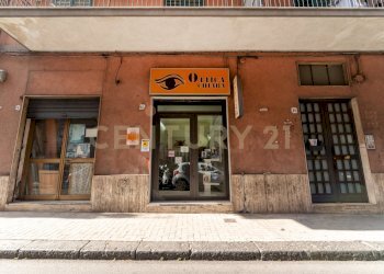 Bottega Cibele (3).jpg - Locale Commerciale Via Cibele 44, Catania - foto 16