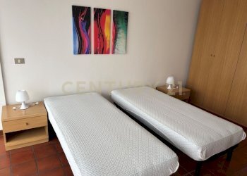 camera da letto matrimoniale (4).jpg - Two-room apartment Via Mercurio 1, Verona - photo 8