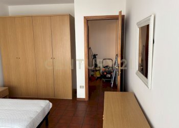 camera da letto matrimoniale (5).jpg - Two-room apartment Via Mercurio 1, Verona - photo 9