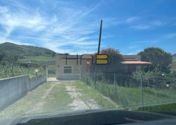4a081997-b7f4-4ba5-b58d-61c0415d37dc.jpg - Villa Via Luca Pagoto, Buseto Palizzolo - photo 1