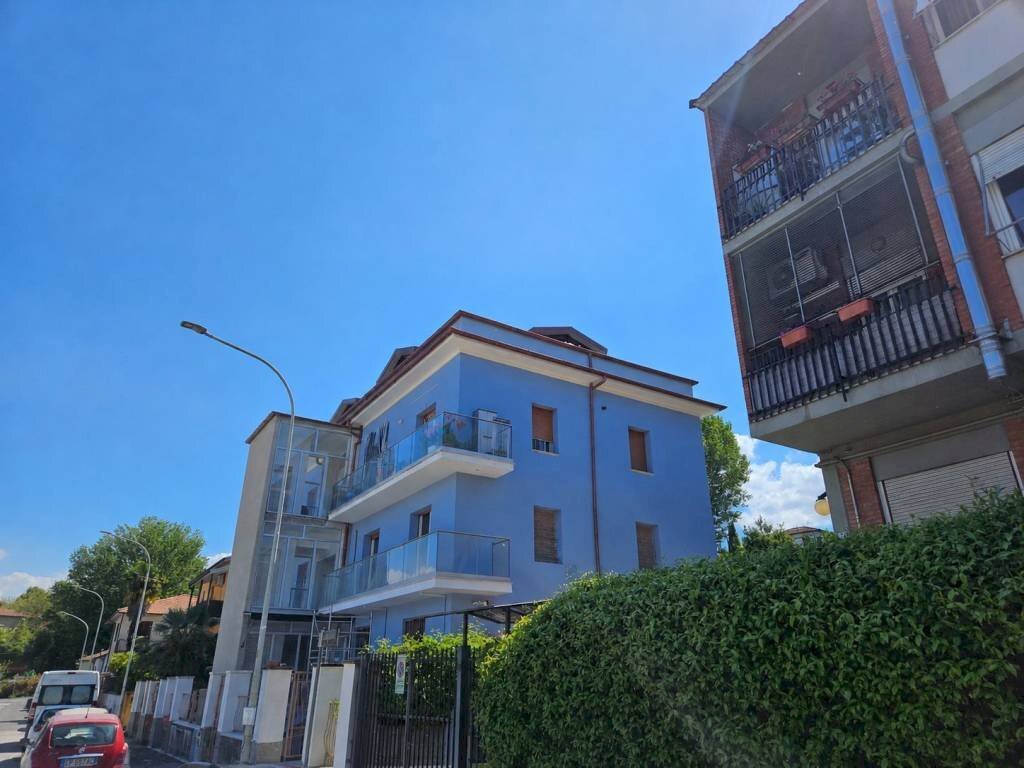 Two-room apartment via Giacinto Menotti Serrati, Terni - photo 1
