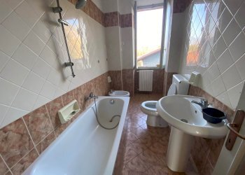 Three-room apartment Via Roma 8, Banchette - photo 9