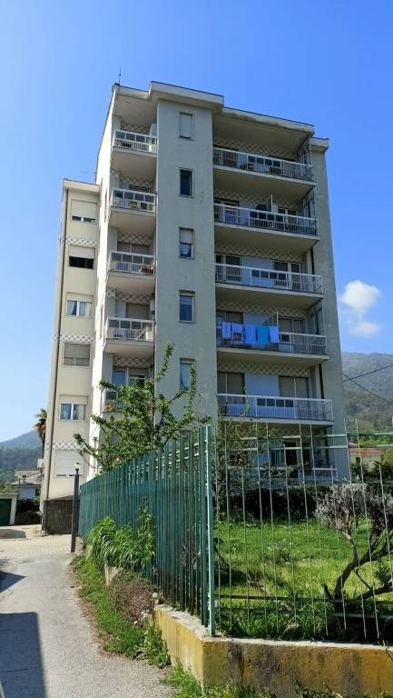 Three-room apartment Cumiana - photo 2