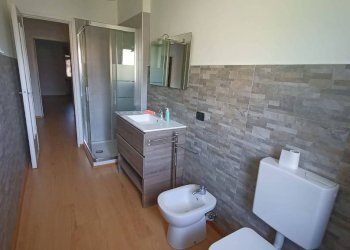Three-room apartment Cumiana - photo 4