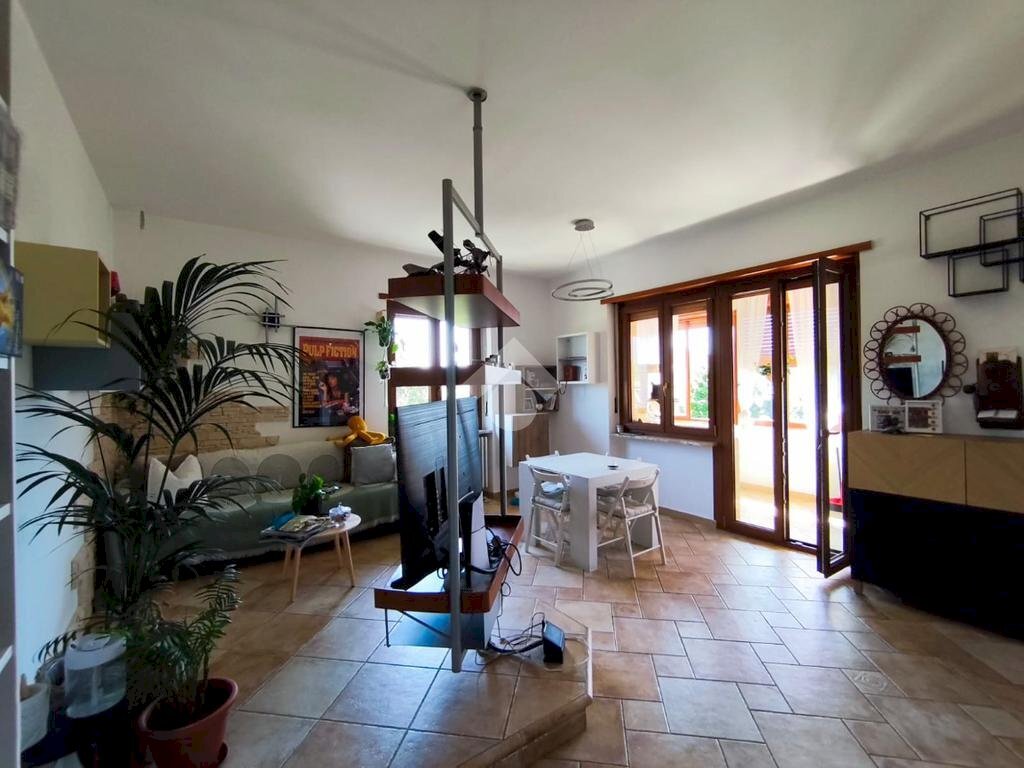 Three-room apartment Via Gramsci, Avigliana - photo 2