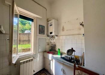 Two-room apartment Salita di pino sottano, Genova (neighborhood Molassana) - photo 2