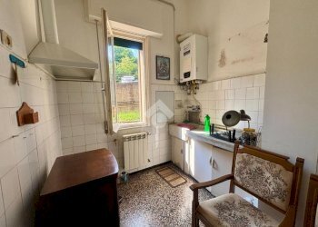 Two-room apartment Salita di pino sottano, Genova (neighborhood Molassana) - photo 7