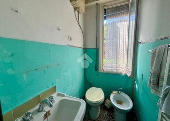 Two-room apartment Salita di pino sottano, Genova (neighborhood Molassana) - photo 15