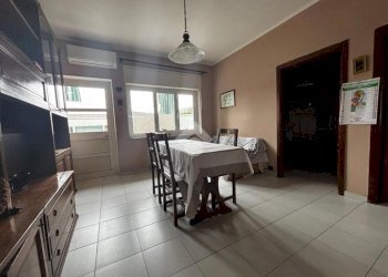 Three-room apartment Via Giacomo Matteotti, Ivrea - photo 4