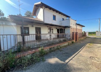 Independent house Via Nova, Bianzè - photo 1