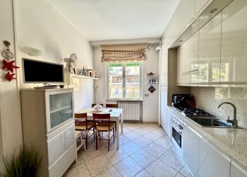 Three-room apartment Viale D. Hanbury, Alassio - photo 5