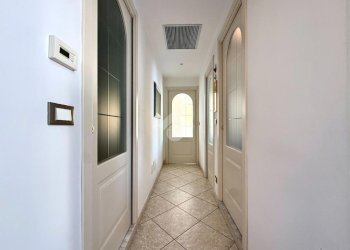 Three-room apartment Viale D. Hanbury, Alassio - photo 7