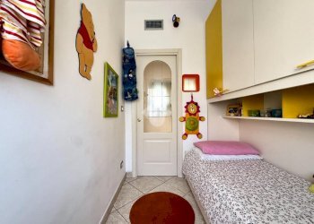 Three-room apartment Viale D. Hanbury, Alassio - photo 13