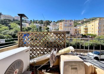 Three-room apartment Viale D. Hanbury, Alassio - photo 17
