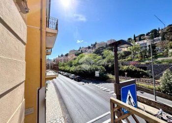 Three-room apartment Viale D. Hanbury, Alassio - photo 18