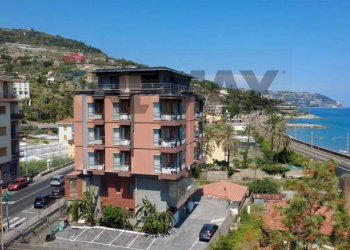 Albergo - Struttura ricettiva Bordighera, IM, Bordighera - foto 1