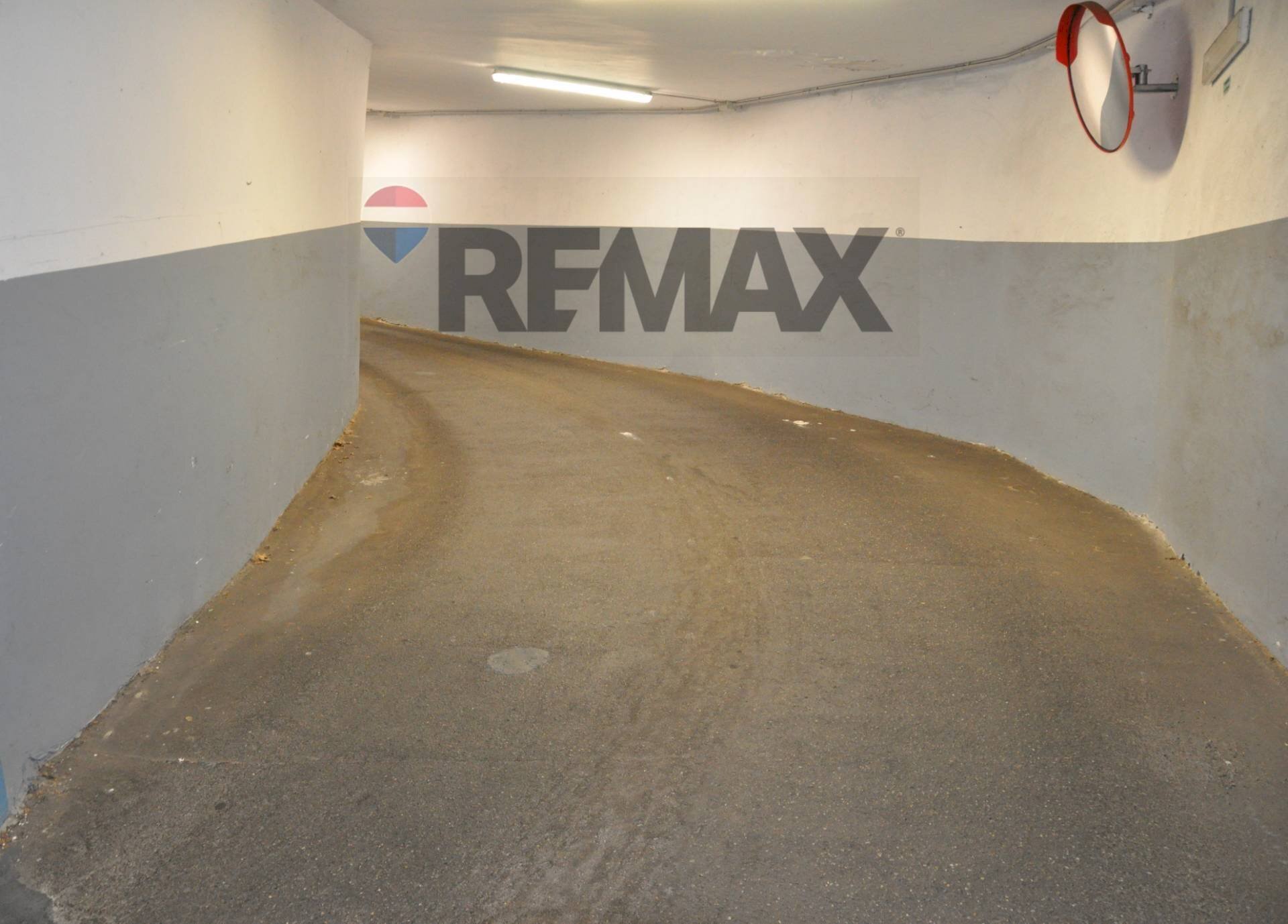 Garage - Parking Corso Monte Cucco, 59 
 Pozzo Strada, Torino (neighborhood Pozzo Strada) - photo 2