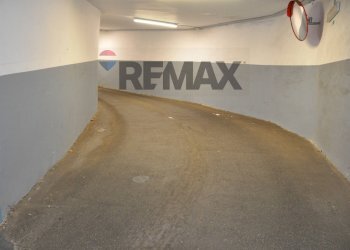 Garage - Parking Corso Monte Cucco, 59 
 Pozzo Strada, Torino (neighborhood Pozzo Strada) - photo 2