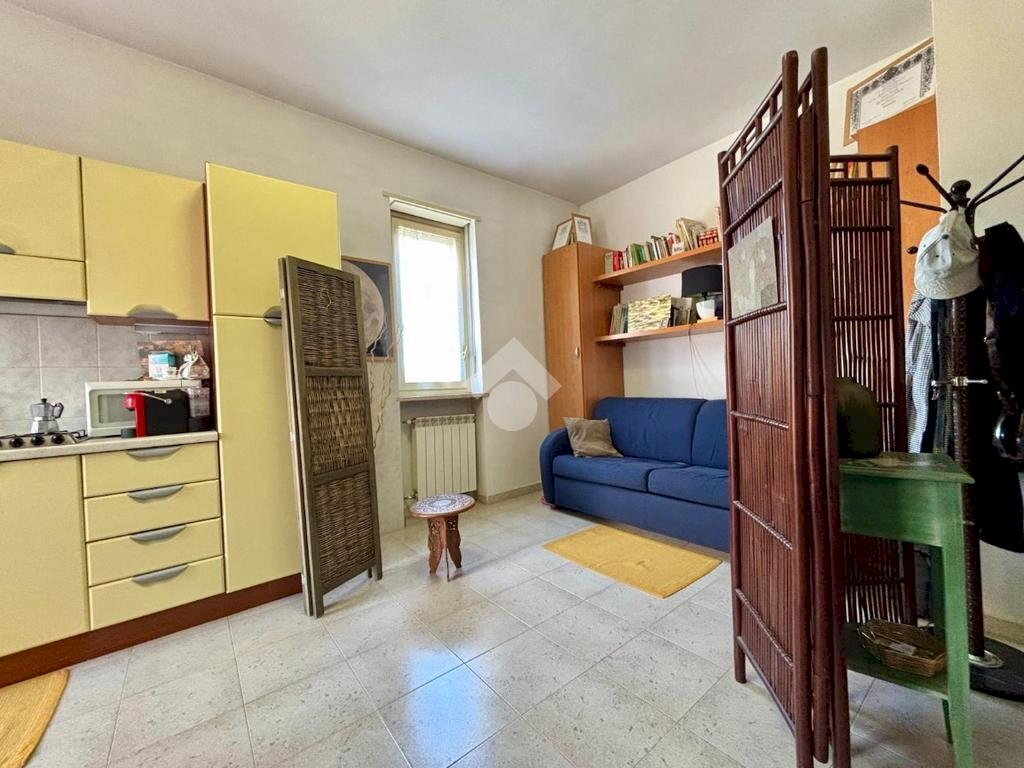One-room apartment Via Nino Costa, Airasca - photo 1