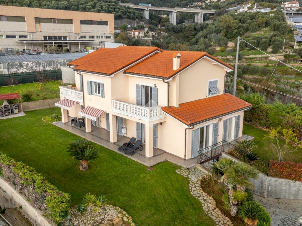 Villa Regione Settemonti, Taggia - photo 3