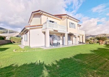 Villa Regione Settemonti, Taggia - photo 6