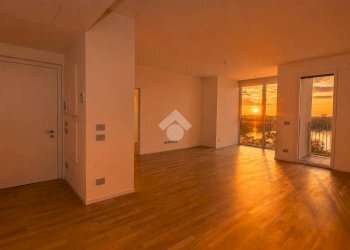 Four-room apartment Via 25 Novembre, Basiglio - photo 1