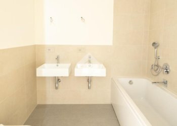 Four-room apartment Via 25 Novembre, Basiglio - photo 16