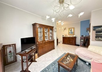 Three-room apartment Via Roma, Collegno - photo 1