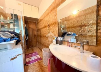 Apartment Via L. Calda, Genova (neighborhood Borzoli) - photo 31
