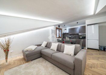 Three-room apartment Via Guido Dorso, Reggio nell'Emilia - photo 1