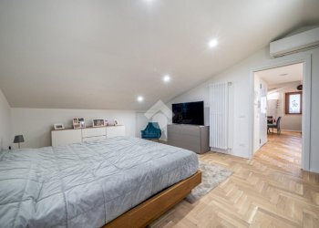 Three-room apartment Via Guido Dorso, Reggio nell'Emilia - photo 11