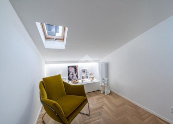 Three-room apartment Via Guido Dorso, Reggio nell'Emilia - photo 16