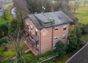 Three-room apartment Via Guido Dorso, Reggio nell'Emilia - photo 24