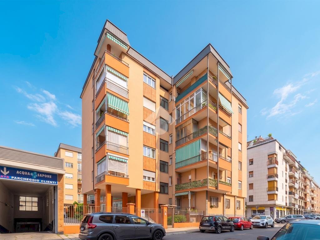 Three-room apartment Via don murialdo, Torino (neighborhood Pozzo Strada) - photo 1