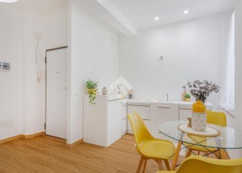 Three-room apartment Via San Paolo, Reggio nell'Emilia - photo 1