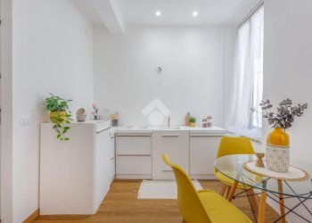 Three-room apartment Via San Paolo, Reggio nell'Emilia - photo 2