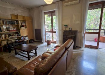 Four-room apartment Via Crimea, Milano (neighborhood Bande Nere) - photo 6