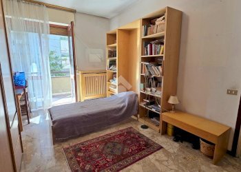 Four-room apartment Via Crimea, Milano (neighborhood Bande Nere) - photo 12