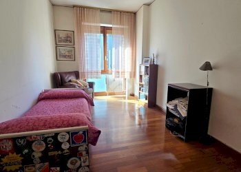 Four-room apartment Via Crimea, Milano (neighborhood Bande Nere) - photo 16