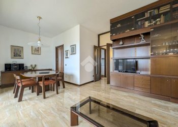 Four-room apartment Via palmaria, Milano (neighborhood Affori) - photo 3