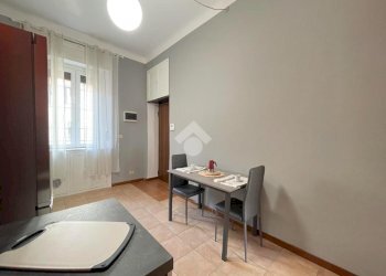 Two-room apartment Via Garigliano, Milano (neighborhood Isola) - photo 5