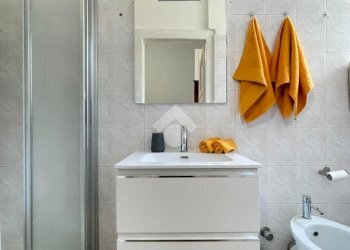 Two-room apartment Via Garigliano, Milano (neighborhood Isola) - photo 8