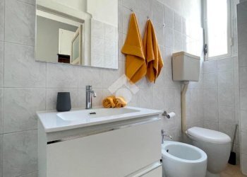 Two-room apartment Via Garigliano, Milano (neighborhood Isola) - photo 11